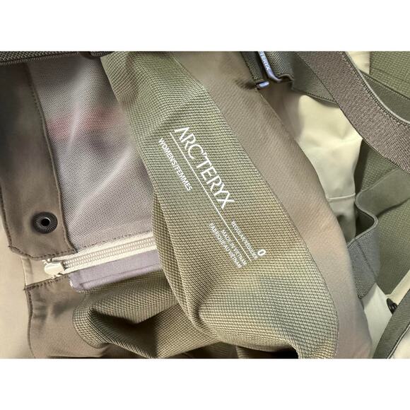 NWT! Arc'teryx Women's Rush Gore-tex Bib Pant Habitat SIZE-0 - Picture 11 of 11